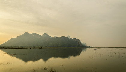 求常见运动损伤及处理（大学体育考试题）。。万分感激。。。