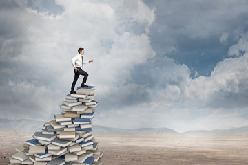 手泡完明矾之后手指指腹变黑了怎么回事啊