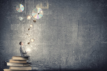 手泡完明矾之后手指指腹变黑了怎么回事啊